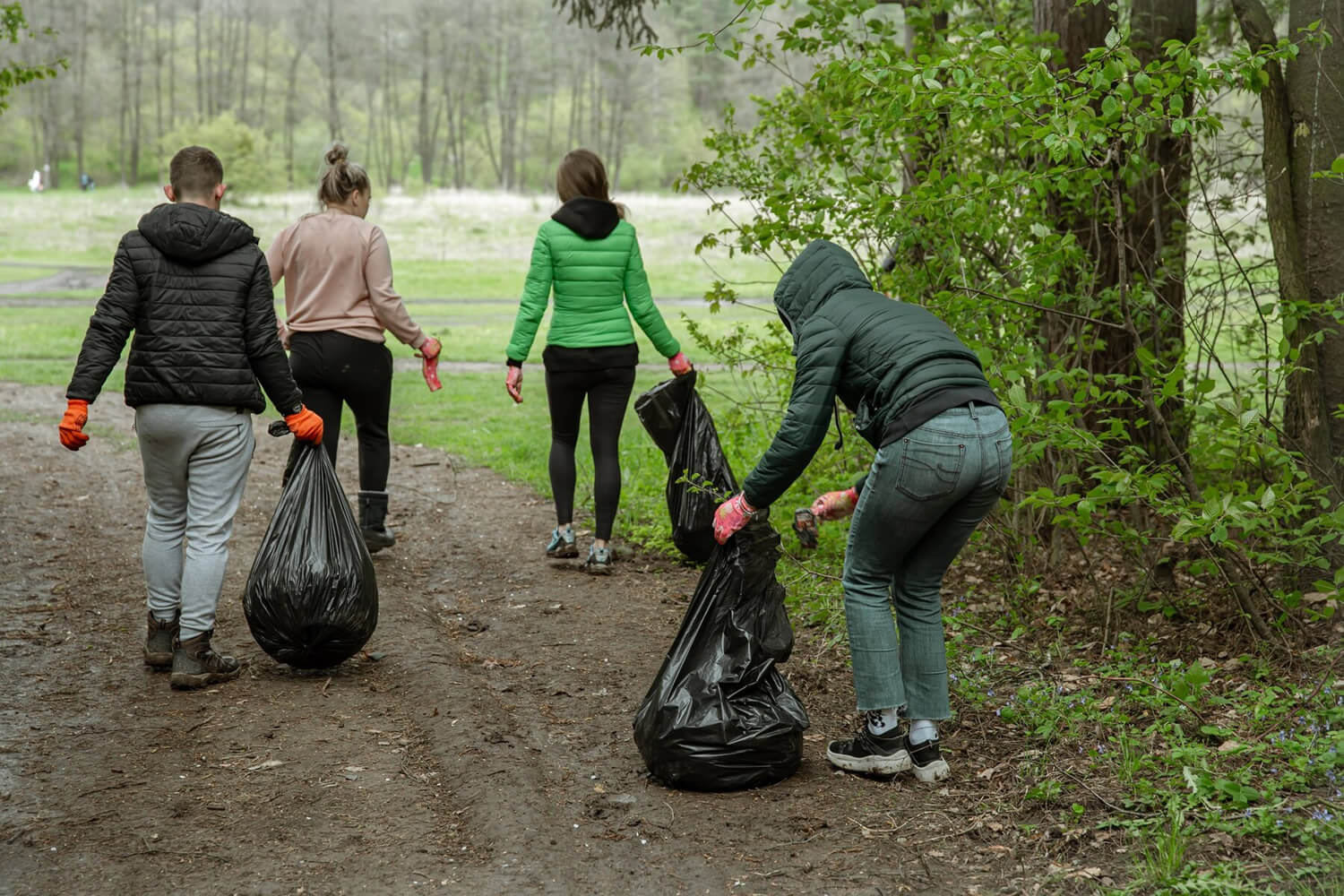 Volunteer Days for Employees Volunteer Days for Employees